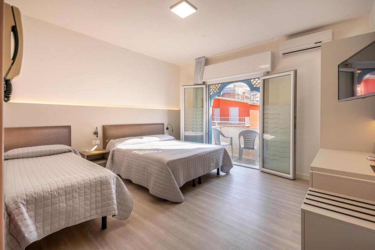 Hotel Maxim Caorle Exterior foto